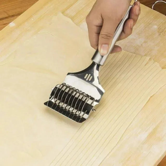 Stainless Steel Handheld Dough & Manual Noodle Pasta Cutter Tool